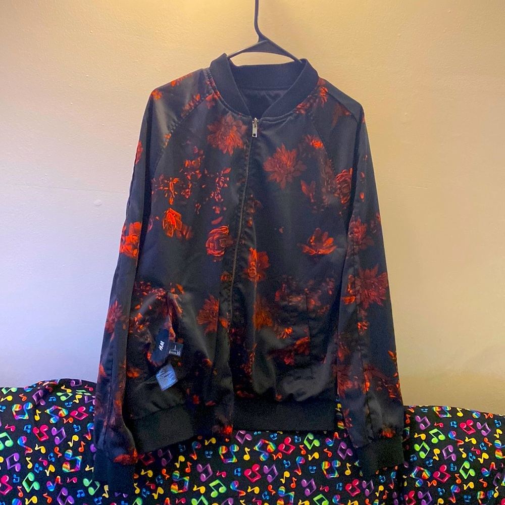 H&M Flower and Black Reversible Bomber Jacket in EUC no holes, stains or snags.